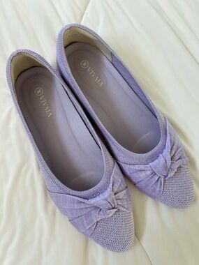 ‘Bibi’ Lavender Pointed-Toe Knit Ballet Flats with a Knot